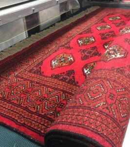 Halıdaki En Zorlu Lekeler Nasıl Çıkar?